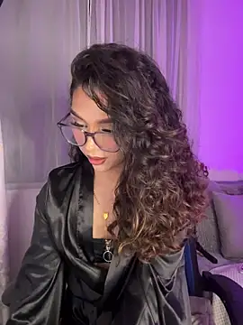 Samantha Bernardo online show from 04/07/26, 03:51