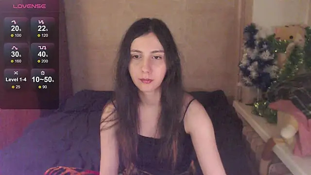 lynettelaunay online show from 12/21/25, 12:29