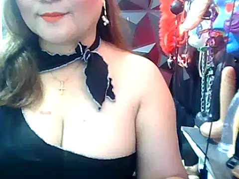 Snapshot of URFUCKINGDOLL chatting on 03/03/25, 04:58 URFUCKINGDOLL online show from 03/03/25, 04:58