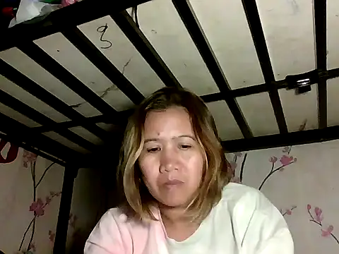 sweet smile4u online show from 11/13/25, 03:55