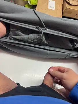 Snapshot of buri232 chatting on 12/03/25, 03:10 buri232 online show from 12/03/25, 03:10