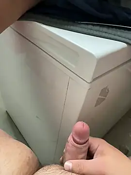 Snapshot of buri232 chatting on 01/16/26, 06:12 buri232 online show from 01/16/26, 06:12