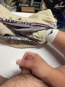 Snapshot of buri232 chatting on 04/10/26, 06:18 buri232 online show from 04/10/26, 06:18