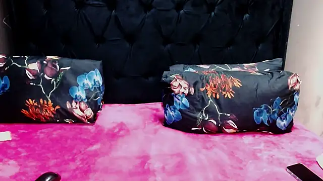 Snapshot of Ducheess chatting on 03/14/25, 04:54 Ducheess online show from 03/14/25, 04:54