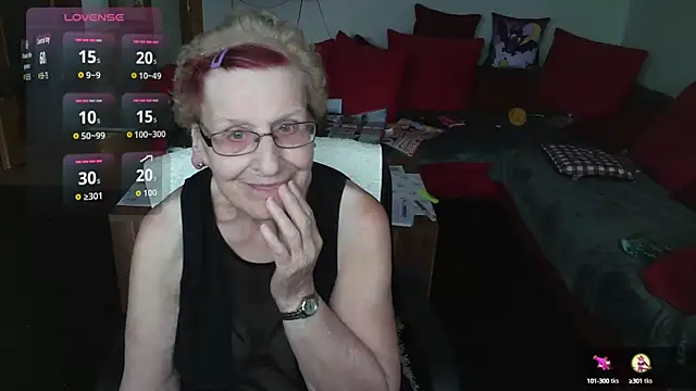 HeisseomaOriginal online show from 10/10/25, 07:18