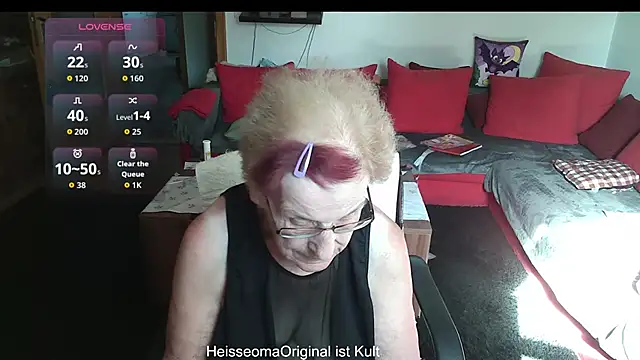 HeisseomaOriginal online show from 07/10/26, 07:12
