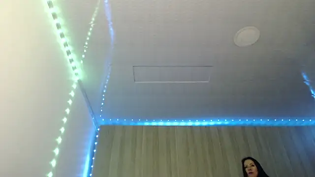 Snapshot of Selene93 chatting on 11/09/25, 07:34 Selene93 online show from 11/09/25, 07:34
