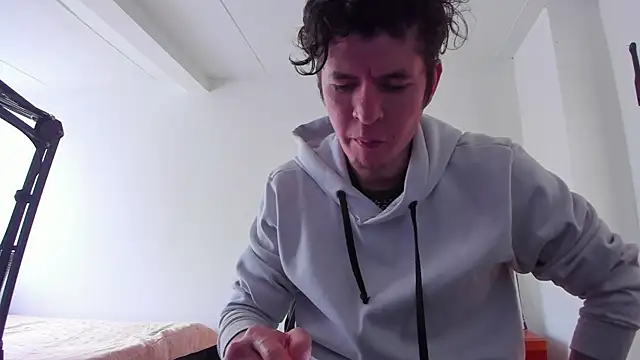 Headhunterdz online show from 04/15/26, 07:43