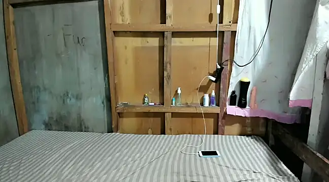 Snapshot of UrHotFuckingNatasha69 chatting on 12/08/24, 11:51 UrHotFuckingNatasha69 online show from 12/08/24, 11:51