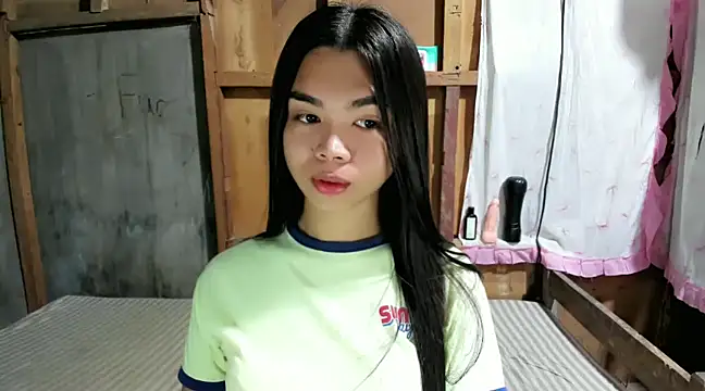 Snapshot of UrHotFuckingNatasha69 chatting on 01/16/25, 12:02 UrHotFuckingNatasha69 online show from 01/16/25, 12:02