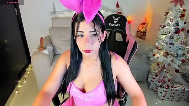 Snapshot of eval_lee18 chatting on 12/19/25, 04:08 eval lee18 online show from 12/19/25, 04:08