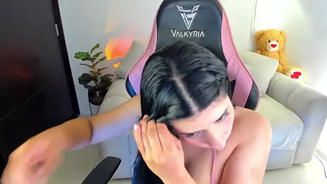 Snapshot of eval_lee18 chatting on 02/11/26, 03:33 eval lee18 online show from 02/11/26, 03:33