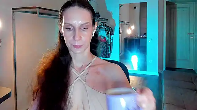 Mila Anders online show from 03/31/26, 04:57
