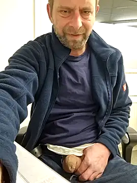 Mjn34 online show from 03/18/25, 06:57