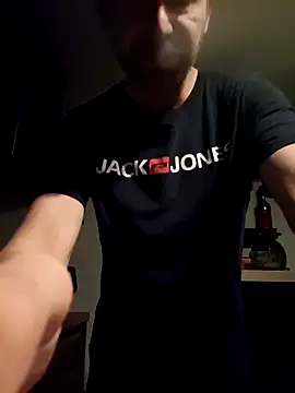 Mjn34 online show from 10/13/25, 05:40