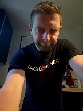 Mjn34 online show from 10/27/25, 07:01