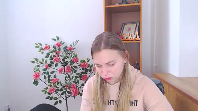 klerkarina online show from 10/27/25, 06:28