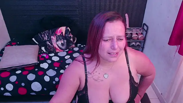 Diana Lozano online show from 01/15/25, 02:24