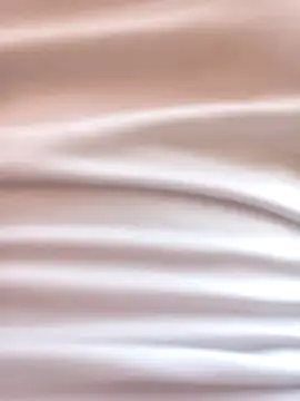 Snapshot of ValeriaSantos- chatting on 12/15/24, 09:53 ValeriaSantos- online show from 12/15/24, 09:53