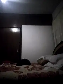 Snapshot of karlaalva chatting on 11/15/25, 05:49 karlaalva online show from 11/15/25, 05:49