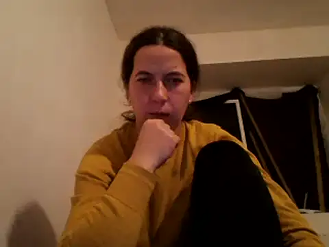 Snapshot of Tamilashaa chatting on 12/01/24, 07:14 Tamilashaa online show from 12/01/24, 07:14