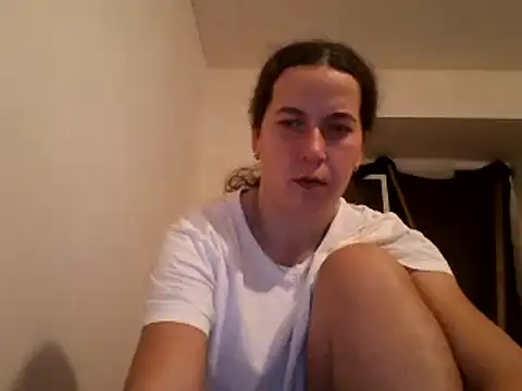 Snapshot of Tamilashaa chatting on 12/22/24, 09:09 Tamilashaa online show from 12/22/24, 09:09