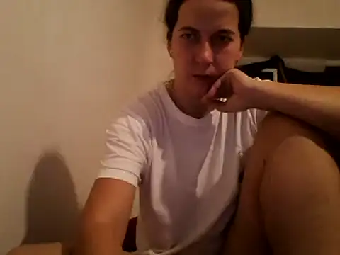 Snapshot of Tamilashaa chatting on 12/23/24, 03:55 Tamilashaa online show from 12/23/24, 03:55