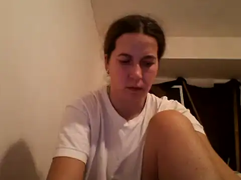 Snapshot of Tamilashaa chatting on 12/25/24, 06:19 Tamilashaa online show from 12/25/24, 06:19