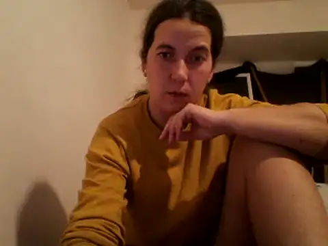 Snapshot of Tamilashaa chatting on 01/03/25, 05:53 Tamilashaa online show from 01/03/25, 05:53