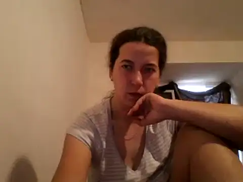 Snapshot of Tamilashaa chatting on 01/07/25, 07:10 Tamilashaa online show from 01/07/25, 07:10