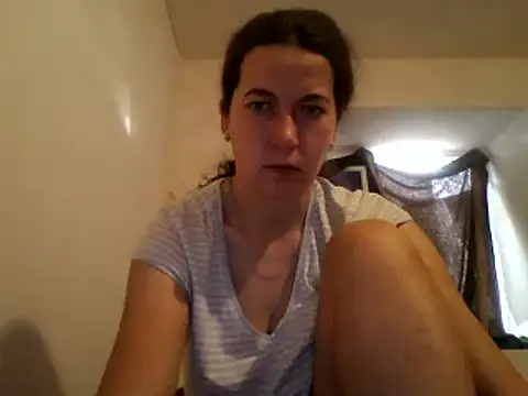 Snapshot of Tamilashaa chatting on 01/08/25, 07:34 Tamilashaa online show from 01/08/25, 07:34