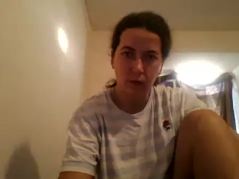 Snapshot of Tamilashaa chatting on 01/09/25, 07:21 Tamilashaa online show from 01/09/25, 07:21