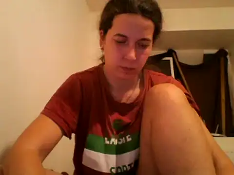 Snapshot of Tamilashaa chatting on 01/24/25, 03:24 Tamilashaa online show from 01/24/25, 03:24