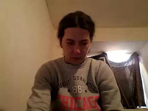 Snapshot of Tamilashaa chatting on 02/12/25, 05:47 Tamilashaa online show from 02/12/25, 05:47