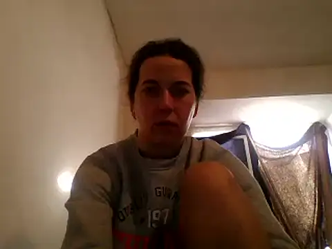 Snapshot of Tamilashaa chatting on 02/16/25, 07:37 Tamilashaa online show from 02/16/25, 07:37