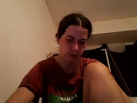 Snapshot of Tamilashaa chatting on 03/12/25, 07:17 Tamilashaa online show from 03/12/25, 07:17