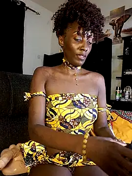 Snapshot of lynnkatrina chatting on 04/06/26, 07:15 lynnkatrina online show from 04/06/26, 07:15