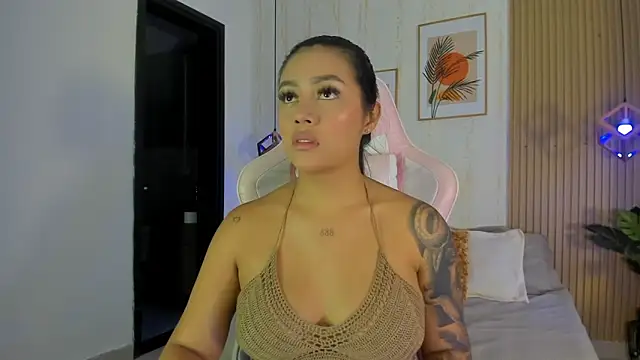 Snapshot of CameronCollins_ chatting on 01/06/26, 07:39 CameronCollins online show from 01/06/26, 07:39