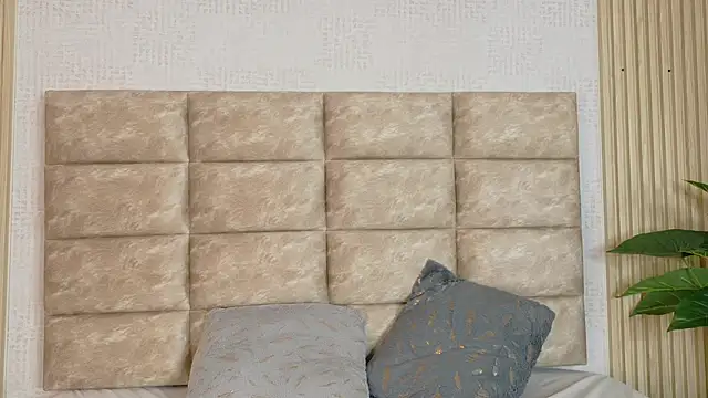 Snapshot of CameronCollins_ chatting on 04/11/26, 07:07 CameronCollins online show from 04/11/26, 07:07