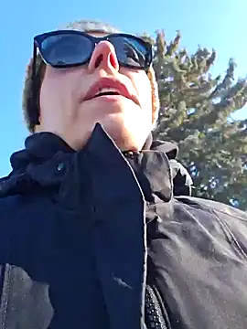 Ellie-L-Elizabeth online show from 01/25/25, 03:20