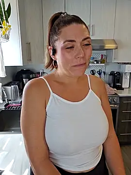 Ellie-L-Elizabeth online show from 09/08/25, 04:28