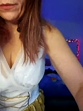 Ellie-L-Elizabeth online show from 11/02/25, 04:15