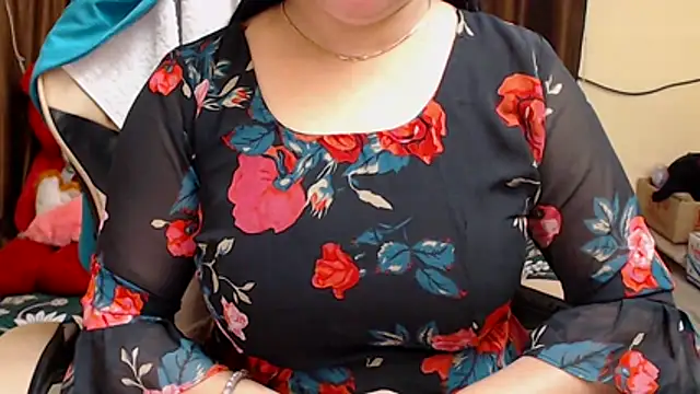 Snapshot of Naughty_Kashish chatting on 12/05/25, 07:50 Naughty Kashish online show from 12/05/25, 07:50