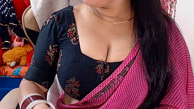 Snapshot of Naughty_Kashish chatting on 06/11/26, 05:38 Naughty Kashish online show from 06/11/26, 05:38