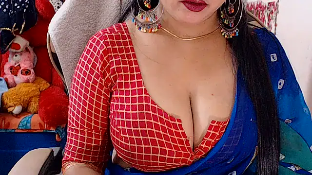 Snapshot of Naughty_Kashish chatting on 06/12/26, 06:34 Naughty Kashish online show from 06/12/26, 06:34