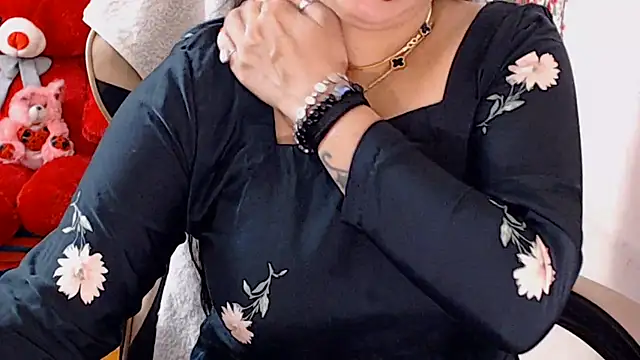 Snapshot of Naughty_Kashish chatting on 06/27/26, 06:51 Naughty Kashish online show from 06/27/26, 06:51