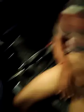 Snapshot of tamil202 chatting on 11/25/25, 12:43 tamil202 online show from 11/25/25, 12:43