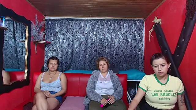 lesbiancuple online show from 01/29/25, 12:33