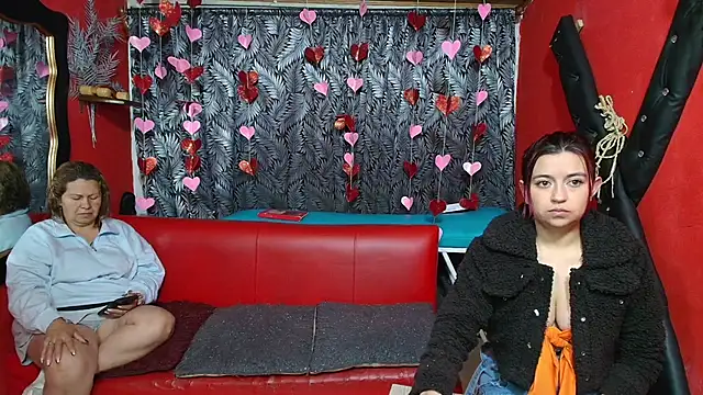 lesbiancuple online show from 02/16/25, 10:54