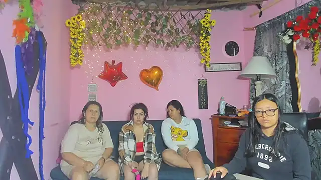 lesbiancuple online show from 03/28/26, 11:32